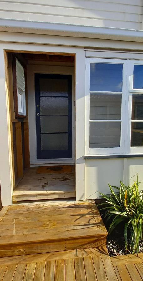Character 2-Bedroom Unit Masterton Luaran gambar